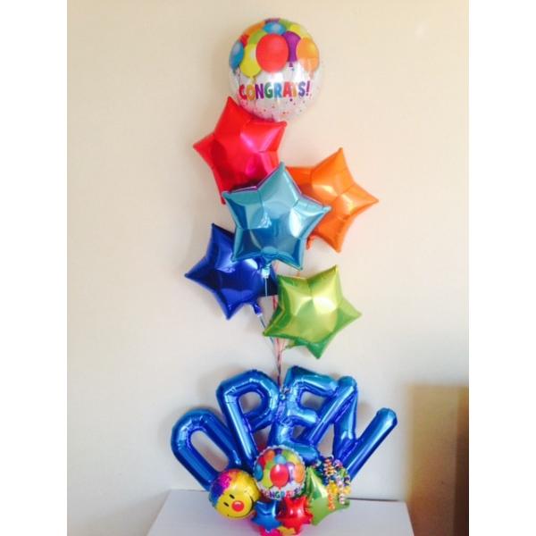 ＯＰＥＮの文字バルーン(ピンクまたはブルー）スマイルバルーンもとても可愛いですバルーン電報　開店祝いにおすすめのバルーンギフトの電報です。メッセージカードをかわいいバルーンに添えて大きな箱で全国お届け致します！新しい人生の始まりの日。バルー...