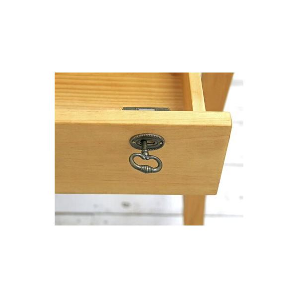 banjo_desk-key banjo_desk-key