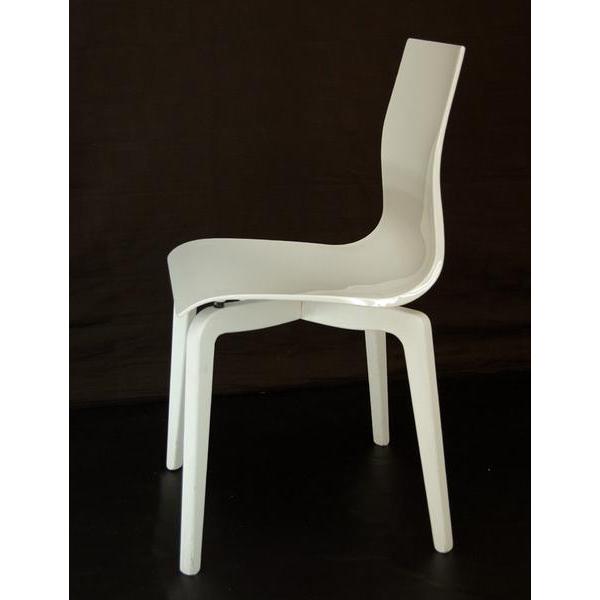 ABS素材 イタリア製 ダイニングチェア ホワイト色 5.5kg 展示品 1脚