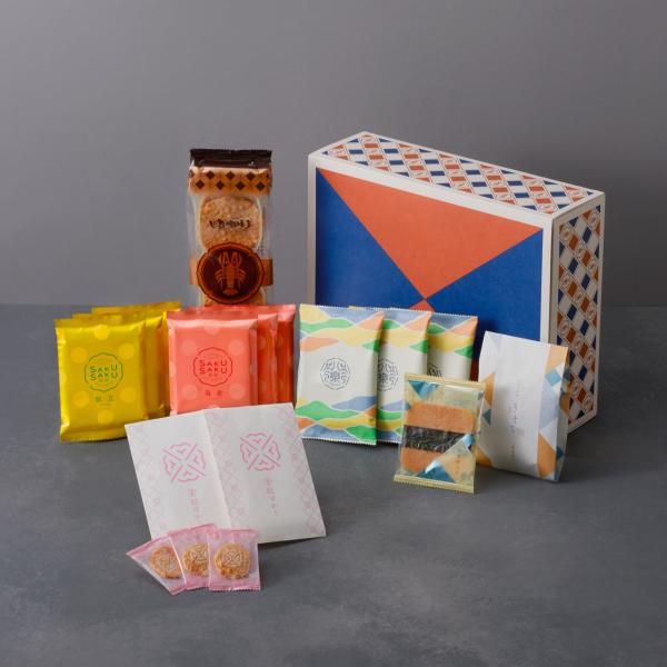 江戸時代由来の技で仕上げた伝統の<ゆかり>と楽しいひとくちサイズの＜姫ゆかり＞。おさえふくみ焼きで際立つ旨み<海老焼のり>、小粋な揚げ煎<さくさく日記>、海山の幸は八種が集う<八樂>を詰め合わ...