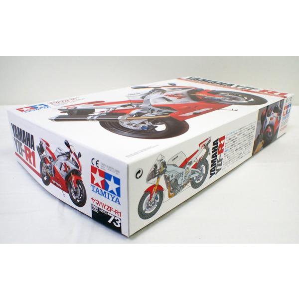 1997年のミラノショーにデビュー、ワインディングロード最速を目指して開発されたヤマハのスーパースポーツYZF-R1を再現したプラスチックモデル組み立てキットです。独特な表情を見せるカウル、タンクなどシャープなラインを実車そのままにモデル化...