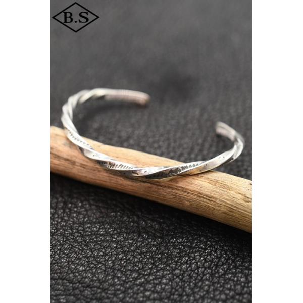 インディアンジュエリー INDIAN JEWELRY アクセサリー バングル  FHB05-005 ツイステッド スタンプ カーブライン