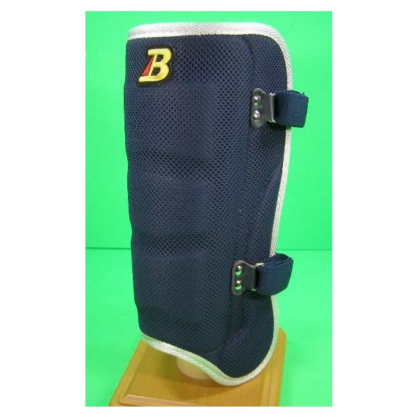 [Release date: December 14, 2025]バッターズ・アクセサリーならベルガード！ヒザ下から足首上までの自打球をガードします。オーダー仕様のメッシュ素材採用されております。左打者用（右足に装着用）です。日本プロ野球選...