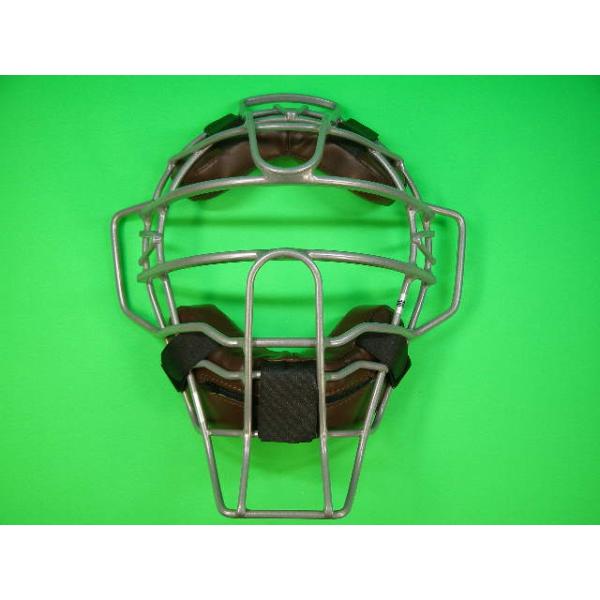 [Release date: March 7, 2025]送料無料 ベルガード BELGARD 硬式野球用 軽量マスク UM770V軽量V型パッド採用、人気の審判用マスクです。フレームカラーはシルバー、マスクパッドはブラウンのオーダーカラー...