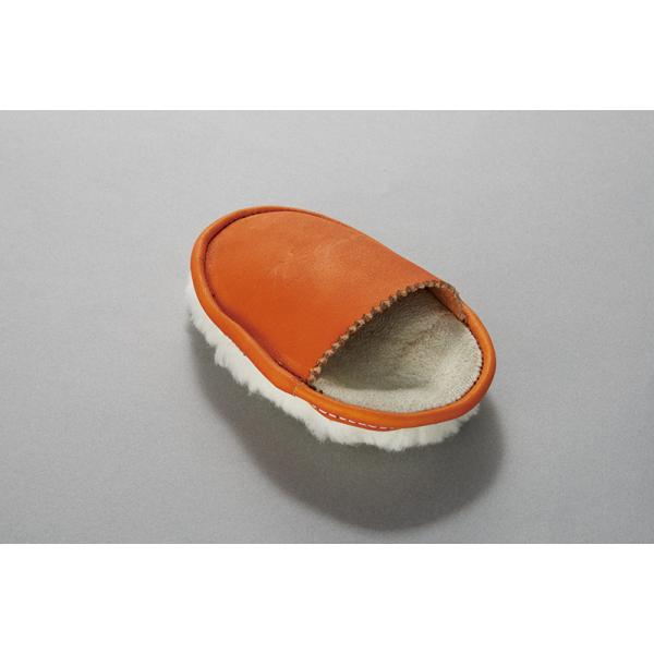 ◆素材：天然皮革×ムートン◆カラーはお任せに成ります（選択は出来ません）◆サイズ：約縦10cm×横8cm　指差込口：2~3本◆革ならではのツヤがよみがえります。