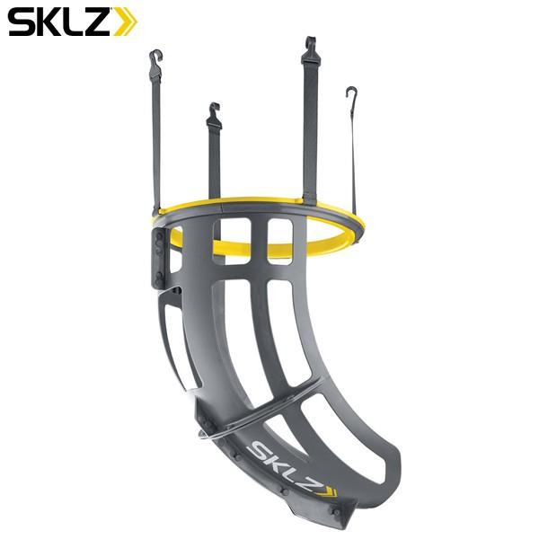 ・スキルズのバスケットボールシリーズ「ボールリターン/キックアウト」。・キックアウトは、シュート後のボールがすぐに戻ってくる、ボールリターンツールです。どんなゴールにもフィットするように作られていて、ゴールのフープ縁（リム）にフックを留める...