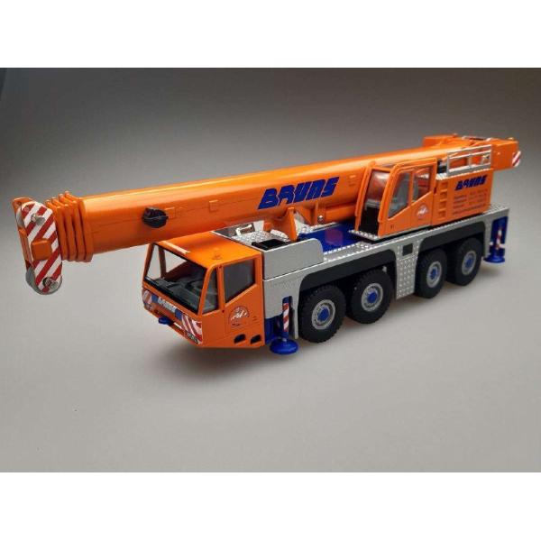 コンラッド SCHWING ポンプ車 1/50 ミニチュア おまけ付き コンラッド SCHWING ポンプ車 1/50 ミニチュア おまけ付き