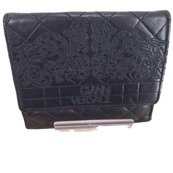 GIANNI VERSACE(ジャンニヴェルサーチ) 刺繍デザイン三つ折り財布 メンズ 表記無 【中古】【ブランド古着バズストア】 GIANNI VERSACE VERSACE(ジャンニヴェルサーチ) 刺繍デザイン三つ折り