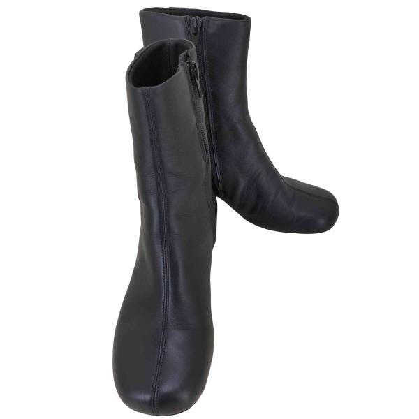 【未使用に近い】CAMPER NIKI アンクルブーツ〈定価37,400円〉 未使用に近い】CAMPER NIKI アンクルブーツ〈定価37,400円