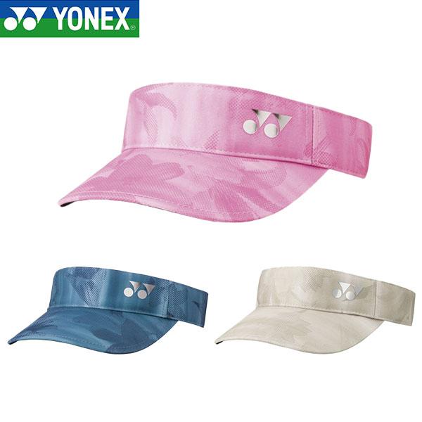 背面マジックテープ方式のサンバイザー。●カラー：(573)コスモスピンク、(590)フェルトブルー、(796)グレージュ●仕様：UVカット、背面マジックテープ方式●素材：ポリエステル100％●原産地：ベトナム●ヨネックス YONEX ブラン...