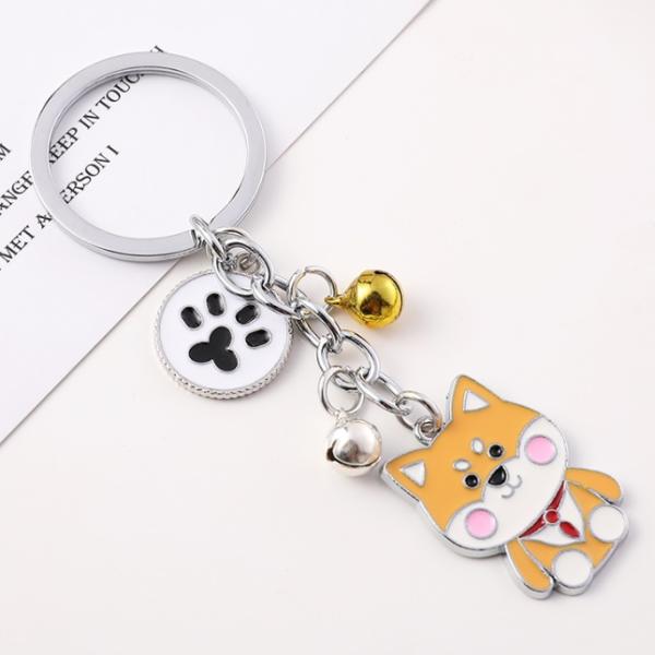 柴犬型のキーホルダー 　エナメル　輸入雑貨　アクセサリー　犬　かわいい　DOG　肉球　鈴付　しばいぬ　柴