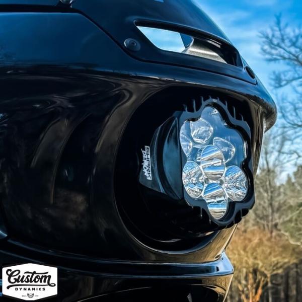 CUSTOM DYNAMICS・FXLRST Shark Demon 2パフォーマンスLEDヘッドライト　2001-2833・SD2-LRST-W　ハーレー