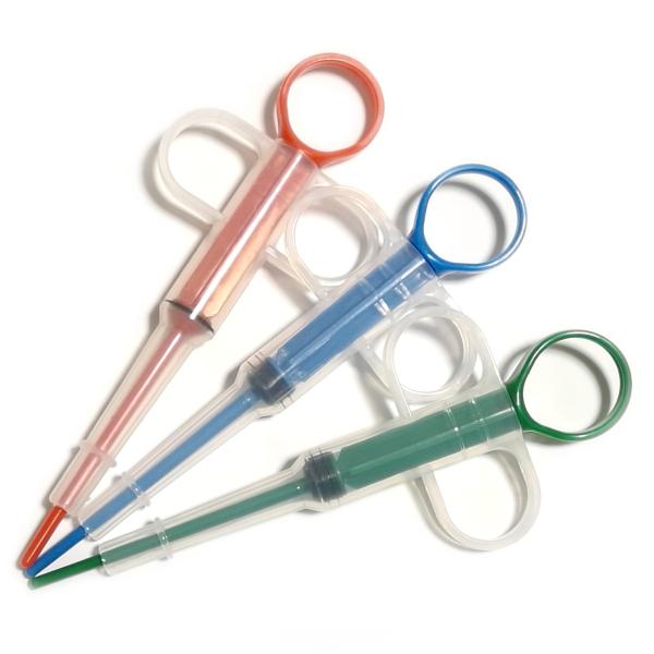 ペット用注射器1本投薬や餌やり等にご利用ください。付け替え用の先端が2種類付属します。（先端が二股に割れている物と、割れていない物）先端はシリコン製です。注射器本体に取り付ける際は、摩擦が大きい為、多少の力が必要となります。※《クリックポス...