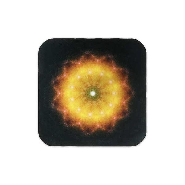 【商品説明】「クスリエ タチオン」がモチーフになったミニタオルです。★タチオン…黄金のパワーの放出 パワフルな自分を維持したいときに疲労に打ち勝つ力を与えてくれます。(著作権第244020号登録済)【商品詳細】●サイズ:約 20×20cm●...