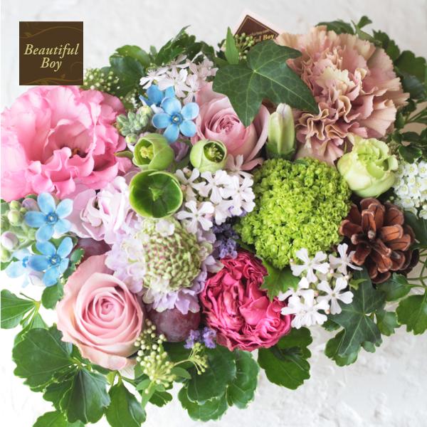 フラワーケーキ 「 ワッフル  / ピンク 系  」サイズ：　アレンジ　約22×17×12（高）cm　　　　　ボックス     22×22×12（高）cmご用途：喪中見舞い お歳暮 クリスマス 定年 退職 合格祝い 花束 バレンタイン 卒業...