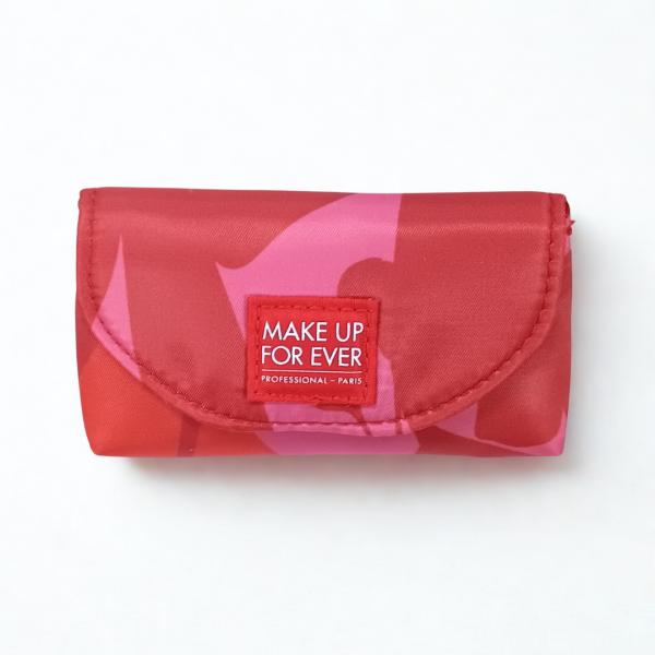 ITEM INFORMATIONブランド ： メイクアップフォーエバー商品名 ： メイクアップフォーエバー カブキブラシ ポーチ区分 ： ポーチ 小物入れ商品説明 ：メイクアップフォーエバーのロゴがあしらわれたナイロン製のポーチです。直径1...