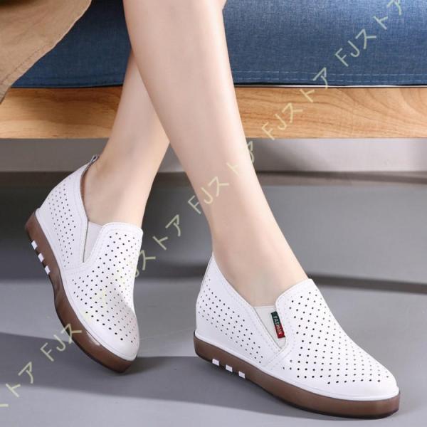 【サイズ】22.0 cm  22.5 cm  23.0 cm  23.5 cm  24.0 cm  24.5 cm  25.0 cm【カラー】ホワイト、ブラック●【驚きの履き心地！】中敷のカップインソールが足をしっかりサポート。厚めのクッシ...