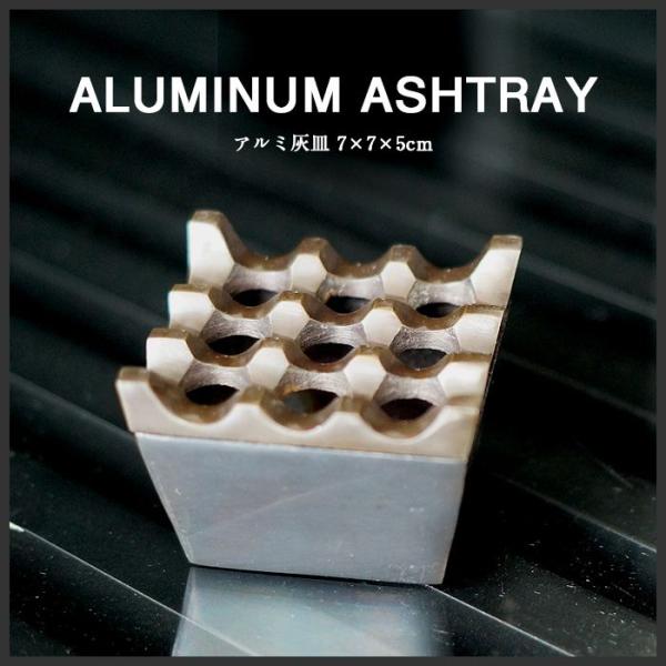 (DM)AWAG uY A~DM 7x7x5cm