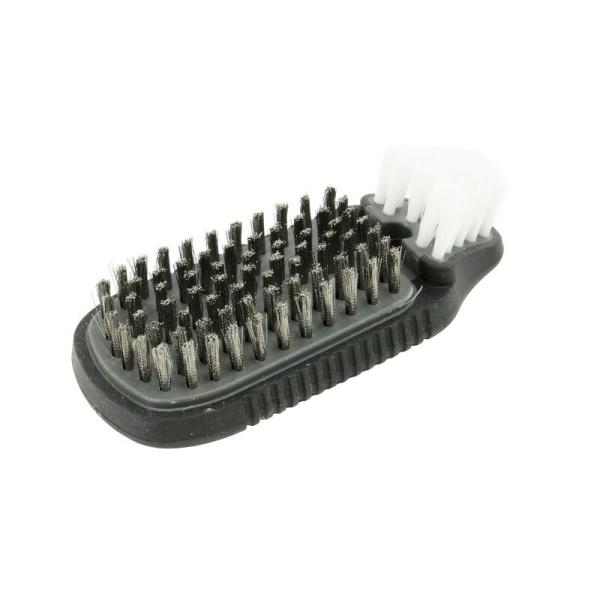 商品情報説明 滑りにくく握りやすいハンドブラシです。用途 サビ落とし・研削・研磨および清掃・洗浄・ほこりなどの払い作業。機能 作業によって使い分け出来る2種類のブラシ付きです。メインブラシで汚れを落し、補助ブラシで、その汚れを払い落します。...