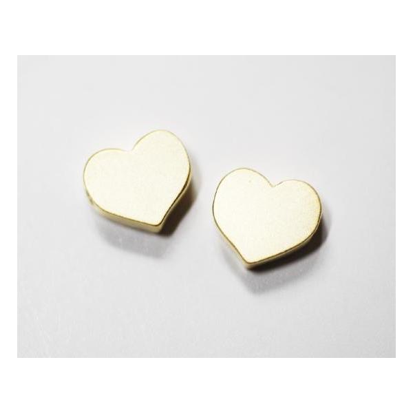 2個入り】ハートモチーフマットゴールドチャーム、貫通パーツ