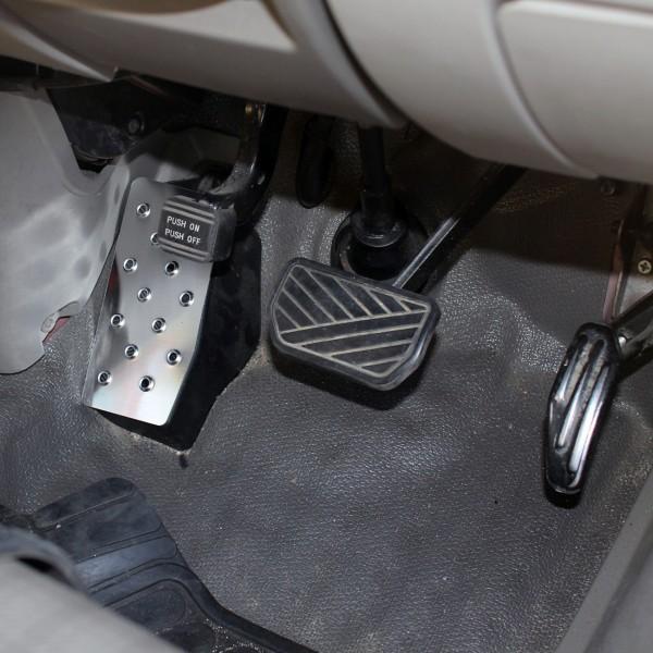 エブリィワゴン Da64 At車 フットレスト ペダルカバー アルミ製 1p Mdf 12 ベルタワークス ヤフー店 通販 Yahoo ショッピング