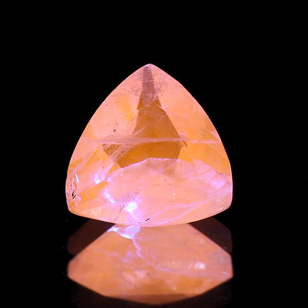 UV色変化 ハックマナイト トリリアント 0.54ct 限定1個 製品オーダー