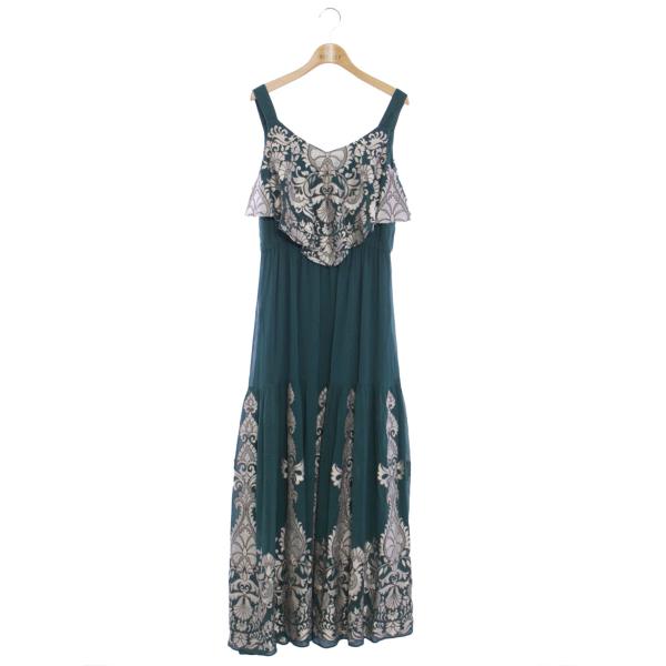 美品✨️グレースコンチネンタル アラベスク刺繍ロングワンピース フレア グリーン 美品✨️グレースコンチネンタル アラベスク刺繍ロング