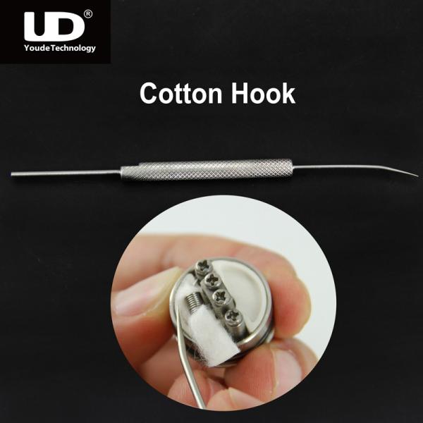 UD製のコットンフックです。ビルドした際、持っていると便利なツールです。【仕様】・寸法：全長130mm・材質：ステンレス【配送方法】クリックポスト（日本郵便）・追跡番号有り・郵便受けに配達【注意事項】・輸入品のため、多少のキズ・汚れ等がある...