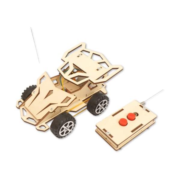 【ご購入後の当店からの連絡はご登録のメールアドレスに通知いたします。必ずご確認ください】【 商品内容 】 70個のパーツを組み立てて、ラジコンカーを作ってみましょう！はさみ、ライター、ドライバー、単三電池4本をご用意ください。はさみやライタ...