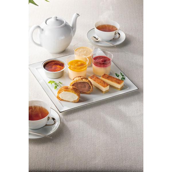 大切な方への贈り物に、ご自身へのご褒美に。●北海道の牛乳の濃厚さを活かしたミルク感たっぷりのスイーツセット。■商品情報◇ブランド 乳蔵◇サイズ ◇材質 ◇内容 ●焼きプリンケーキ100g ×3、あいすプリン65g ×3、北海道プリン・木苺プ...