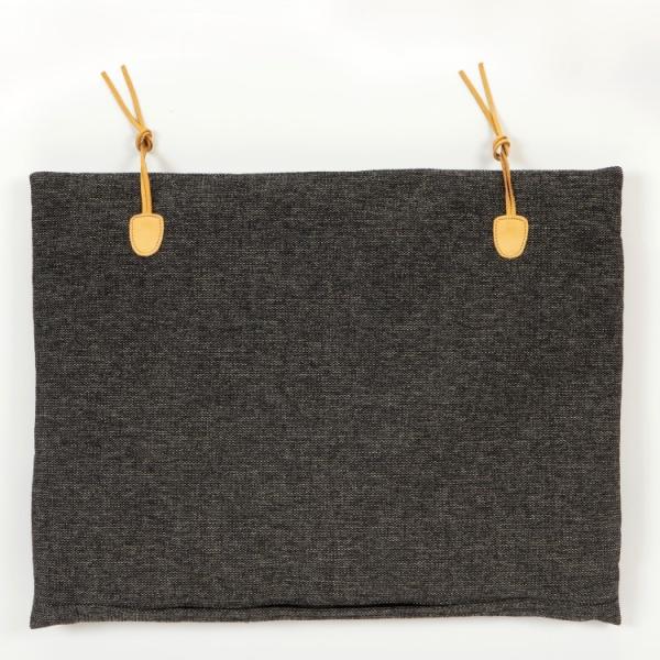 TENSIONシリーズのテンションラウンジ用のクッションです。倉敷で作るバンブーコレクション、TEORI(テオリ)。岡山・倉敷の工房で竹集成材のデザイン・作成をしている日本のメーカーで、社名のテオリの由来はドイツ語で「基本・原点・初心」。環...