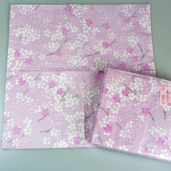 POPでカラフルなものから、シックなデザインまで幅広く楽しめるPAPER+DESIGN。日常使いから、ホームパーティやピクニックのお供などにも。デコパージュにも最適！食卓が楽しく彩ります。33x33cm パープル サクラ PDJ002■店内...