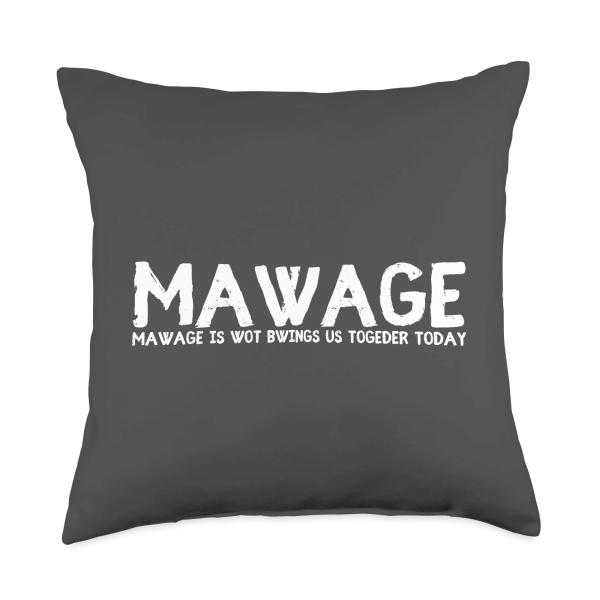 Bride have fun storming the castle the princess Mawage Fan Throw Pillow
