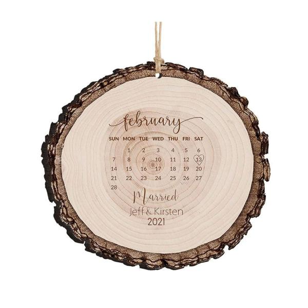 Just Married Ornament, Newlywed Ornament, Personalized Christmas Wood Log Ornament, First Christmas Married Calendar, Marriage Keepsake, Newly Married