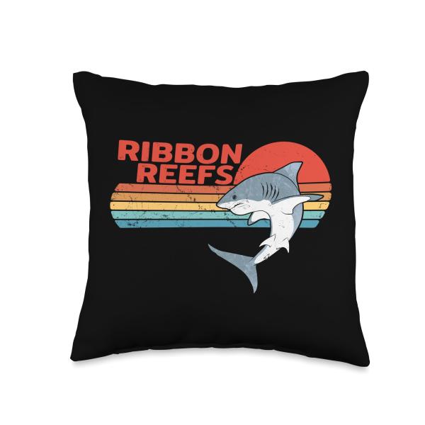Queensland Ribbon Reefs White Shark Throw Pillow