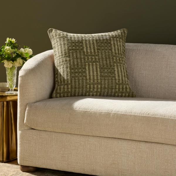 Loloi Chris Loves Julia Vinnie Collection PCJ0037 Green 22'' x 22'' Cover w/Poly Pillow