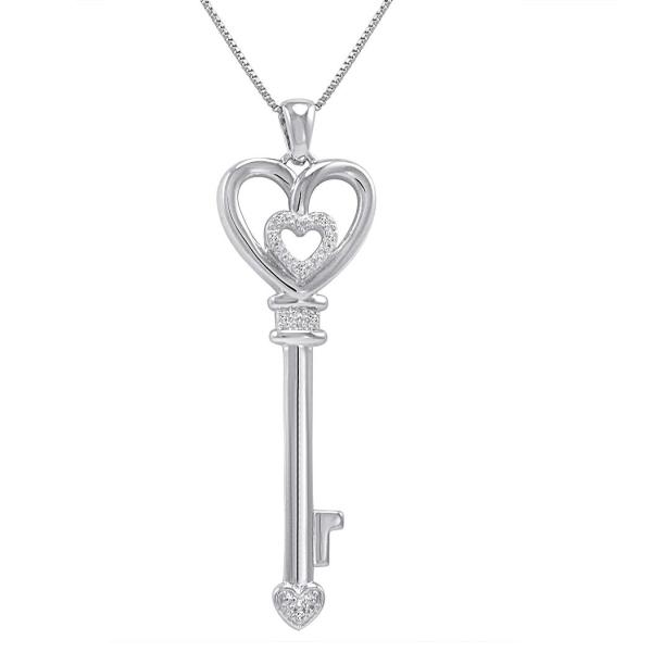 【並行輸入品】Diamond Key to Her Heart ペンダントネックレス レディース スターリングシルバー 18インチのボックスチェ