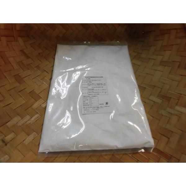 有機栽培、減農薬、低農薬、無化学肥料栽培ではありません。究極の農法、その上を行く無施肥無農薬栽培です。 ２０10年より農薬、肥料を一切使用せずの栽培された福井県産コシヒカリを大変こまかく製粉してもらいました。小麦粉代わりに調理やお菓子作りに...