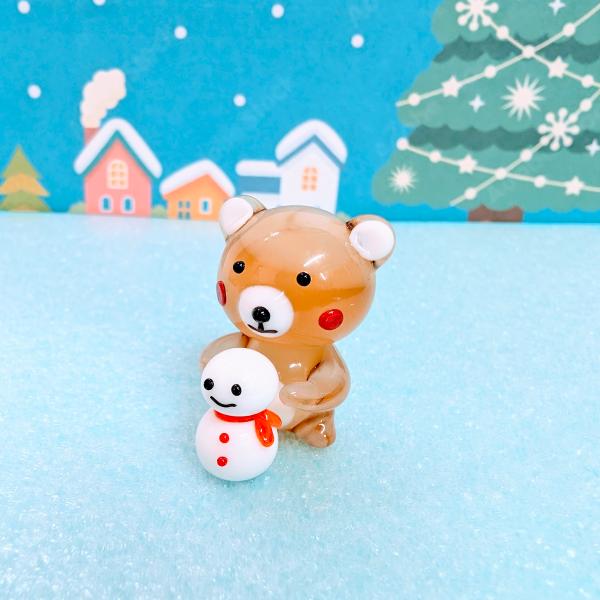 ガラス細工 クマと雪だるま（赤）ミニチュア 雑貨 置物 小物 熊 : きた
