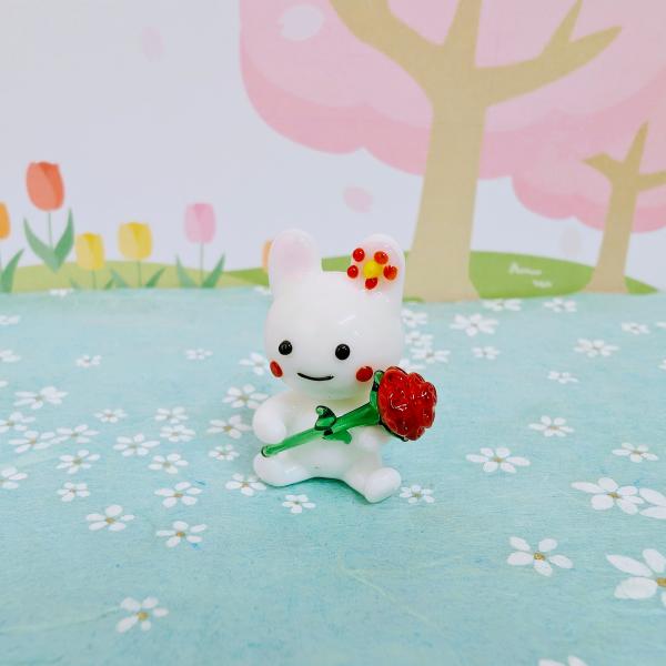 ガラス細工 ウサギとカーネーション ミニチュア 雑貨 置物 小物 母の日