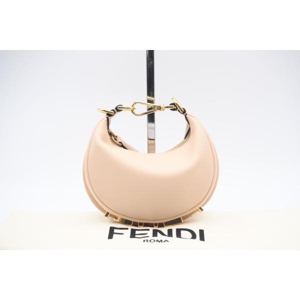 FENDI ポーチ ナノ フェンディグラフィ ピンク ゴールド ABランク 美品 FENDI ポーチ ナノ フェンディグラフィ ピンク ゴールド ABランク 美品