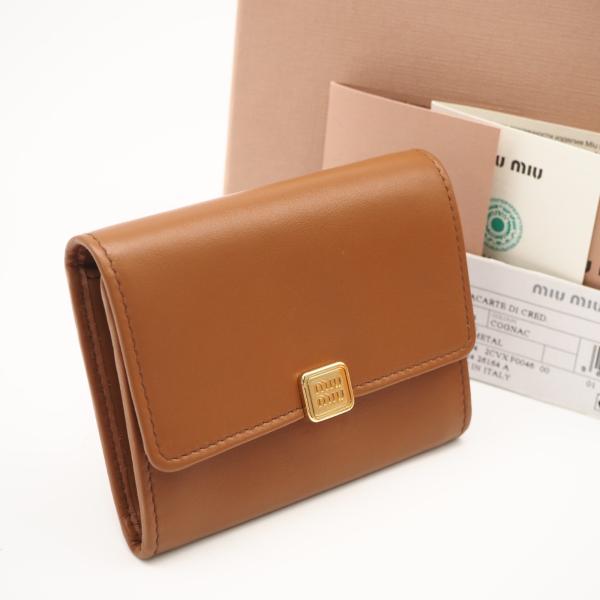 ★3日以内返品可★ 極美品 MIUMIU ミュウミュウ ラムスキン 三つ折り財布 コニャック 5MC104 カードケース ブラウン ラムスキン レディース miu miu（ミュウミュウ） ☆3日以内返品可☆ 極美品 ラムスキン 三