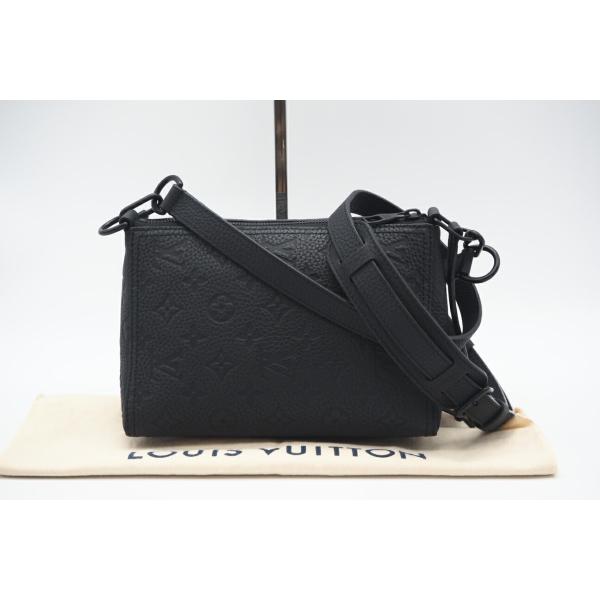 ☆安心の3大保証☆ ABランク ≪LOUIS VUITTON ルイ ヴィトン/ショルダーバッグ≫ M55878 トリヨン トリアングルメッセンジャー ノワール ブラック LOUIS VUITTON（ルイ・ヴィトン） ☆安心の3大保証☆ ABランク ≪LOUIS