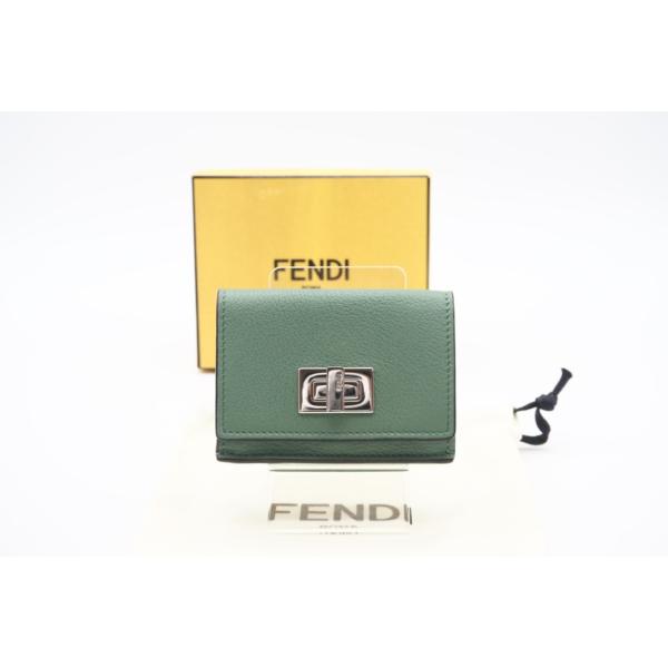 ☆安心の3大保証☆ Aランク ≪FENDI フェンディ/三つ折り財布≫ 8M0426