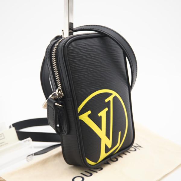 ★3日以内返品可★ LOUIS VUITTON ルイ ヴィトン M55120 エピ ダヌーブ PM ノワール ブラック イエロー ショルダーバッグ 極美品 LOUIS VUITTON（ルイ・ヴィトン） ☆3日以内返品可☆ ルイ ヴィトン