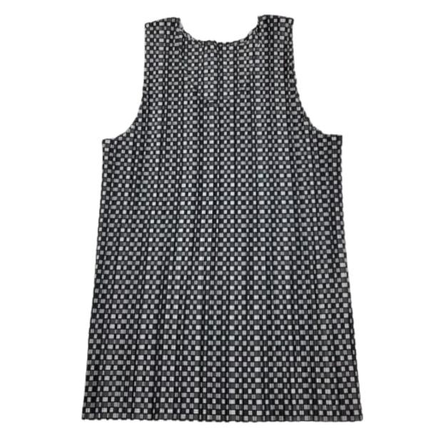 ISSEY MIYAKE（イッセイミヤケ） ♪♪ PLEATS PLEASE ノースリーブ