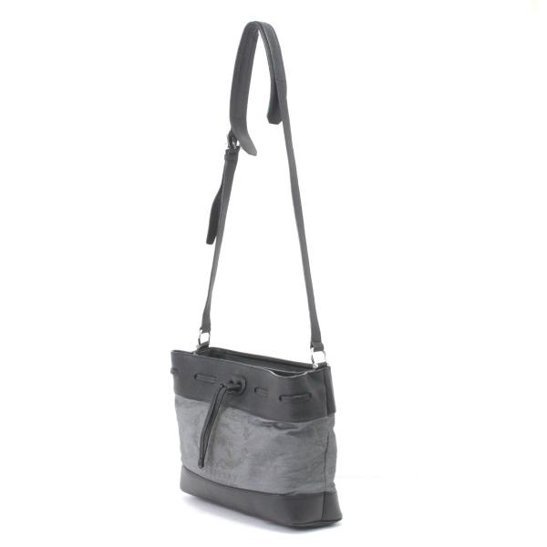 BURBERRY（バーバリー） ショルダーバッグ 巾着型風 ブラック×グレー
