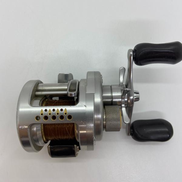 ΨΨ SHIMANO シマノ ベイトリール 04カルカッタコンクエスト 100DC