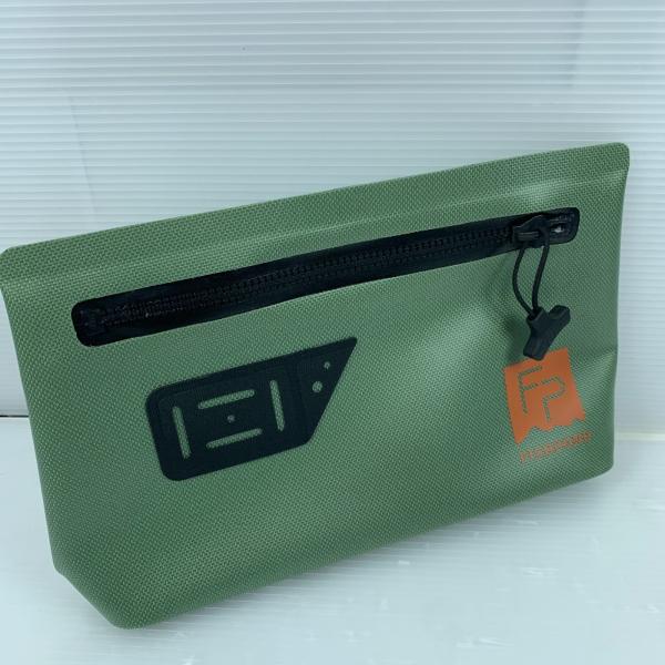 ττfishpond 釣り用品 釣り小物 サンダーヘッド サブマーシブル ポーチ 程度A ττ fishpond 釣り用品 釣り小物 サンダーヘッド サブマーシブル