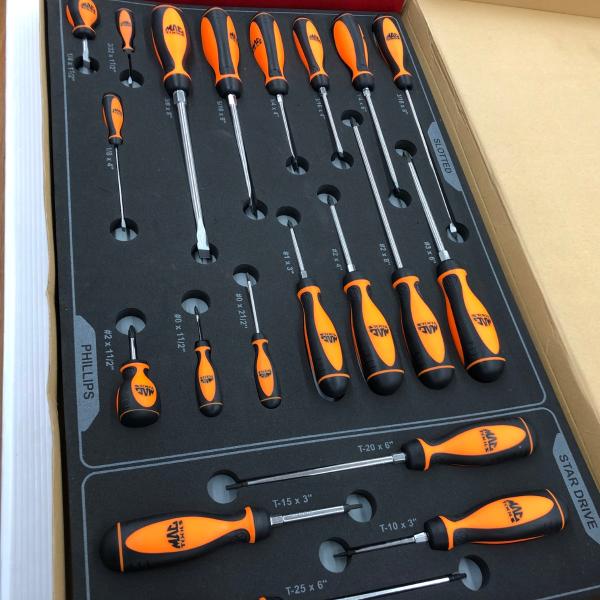Mac tool ドライバーセット　限定品　20年モデル ДД MAC TOOLS マック ドライバーセット 程度A 本体のみ 20本セット
